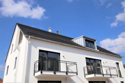 **Neuwertige 2 Zimmer-Traumwohnung mit sonnigem Balkon und  2 Stpl. in Goldach/Hallbergmoos** KFW55