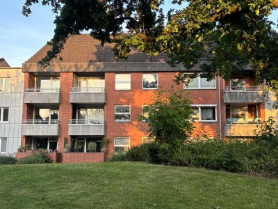 Großzügiges Wohnen mit offener Wohnküche sowie Balkon und Stellplatz (RÖMBKE IMMOBILIEN KG)