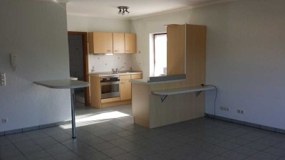 Gepflegte 2-Zimmer-Wohnung mit Balkon in Pottum