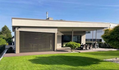 Top kernsanierte Villa der Moderne in ruhiger Lage von Kronberg im Taunus