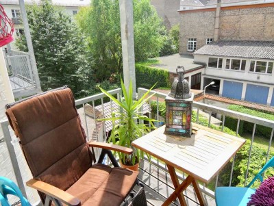 Erstbezug nach Sanierung  2 Zimmer-Altbauwohnung mit Süd Balkon    www.immo-kraemer.de
