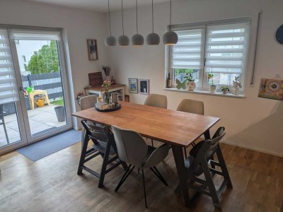 Helle 4-Raum-Wohnung mit kleinem Garten in ruhiger Lage