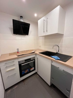 Erstbezug nach Sanierung mit Einbauküche: 3-Zimmer-EG-Wohnung mit geh. Innenausstattung