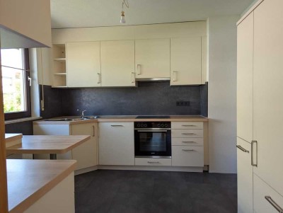 Helle Wohnung - 4 Zimmer mit Balkon in Herlikofen