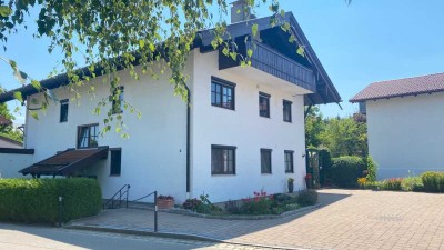 Attr. Wohnen auf 2 Etagen! 3 Zimmer, 2 Bäder, 2 Kellerräume, 1 Garage, frei ab 01.09.2025