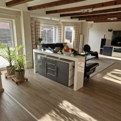 Großzügige, moderne 3-Zimmer-Wohnung mit kleinem Garten und EBK in Dungelbeck – ab dem 01.08.2025