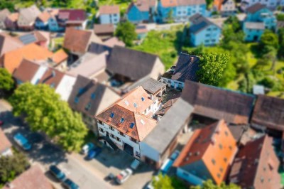 Vielseitiges MFH mit Gewerbefläche & Ausbaupotenzial in Göbrichen-ideal für Handwerker o. Investoren