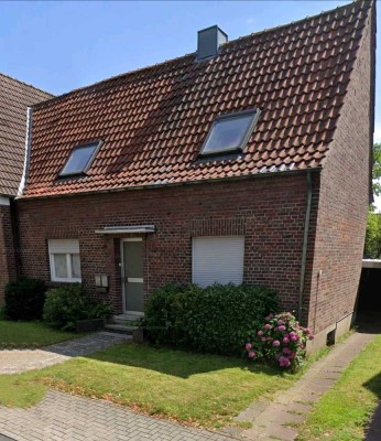 DHH mit zwei kleinen Wohneinheiten und großem Südgarten  

Dülmen, ruhige Wohnlage