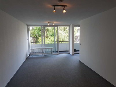 2-Raum-Wohnung mit Balkon und EBK in Langen - 63225