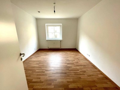 Erstbezug nach Sanierung | Bezug ab 01.04. | 2 Zimmer | LKH Nähe