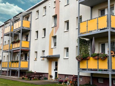 2-Zimmer-Wohnung mit grünem Ausblick wartet auf Sie