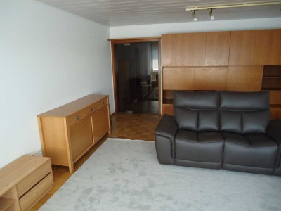 4,5 Zimmer Wohnung möbliert auf Zeitmietvertragsbasis  (3 Jahre)