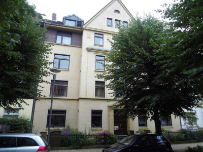 Citynah! Ruhiges Wohnen in einer gepflegten Altbauwohnung mit Balkon