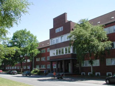 Nette Nachbarn gesucht. Individuelle Wohnung in Stadtnähe.