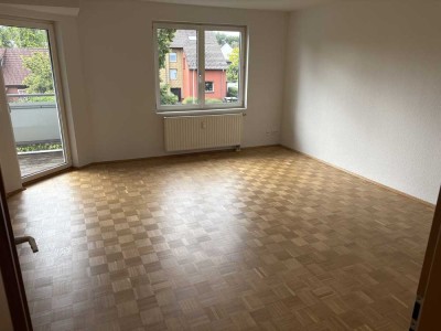 Renovierte 3-Raum-Wohnung mit Balkon in Querum