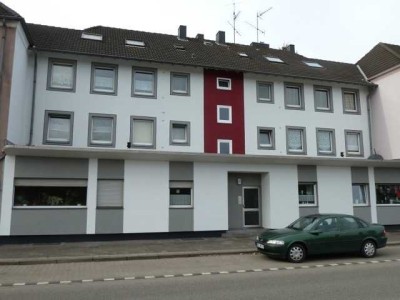 Kapitalanlage! Gepflegte 2,5-Zimmer-Dachgeschosswohnung mit Balkon  in Bottrop