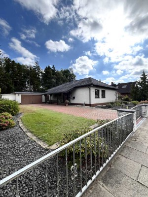 Charmanter Bungalow mit Vollkeller und Blick ins Grüne!