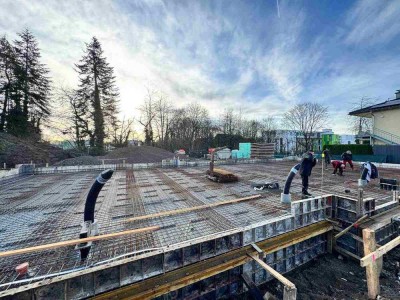 Baubeginn erfolgt! Eckhaus mit bis 161 m² Wohnfl. in ruhiger Lage BGL-Hand