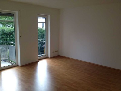 Citynah & ruhig: Lichtdurchflutete 2-Zimmer-Wohnung mit Balkon