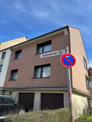 Helle 1 Zimmer Dachgeschosswohnung in netter Umgebung – Nachmieter gesucht
