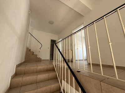 Großzügige Wohnung - Zentral - Perfekt als WG oder Firmen/Mitarbeiter