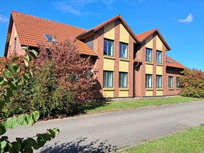 Großzügige Doppelhaushälfte mit 6 Zimmern