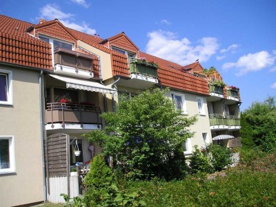 (WBS erforderlich) Gepflegte 3-Zimmer-Dachgeschosswohnung mit Balkon