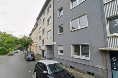 Charmante 2,5-Zimmer Dachgeschosswohnung mit Einbauküche