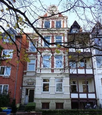 frisch renovierte Souterrain  Altbauwohnung in zentraler und gefragter Lage