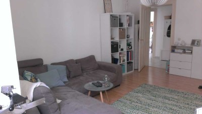 Großzügige, helle 2-ZKB Altbauwohnung nähe Schlosspark Biebrich