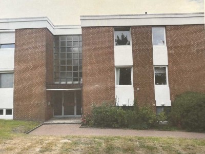 Gut erhaltene 2-Raum-Wohnung mit Balkon in Wedel