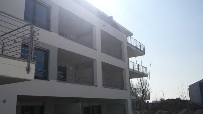 Moderne 2-Zimmer Wohnung mit Loggia und Einbauküche