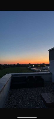 Penthouse mit Weitblick – stilvoll wohnen über den Dächern der Stadt! (Nachmieter gesucht ab sofort)