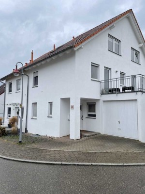 PRIVAT Verkauf: Schöne 5-Zimmer-Doppelhaushälfte in Schönaich