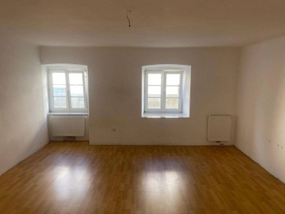 1 Zimmerwohnung mit Nebenräumen