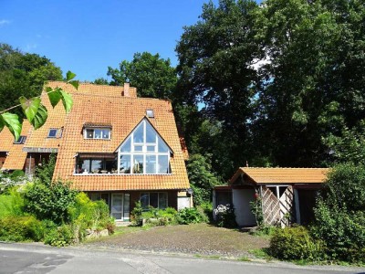 Einfamilienhaus mit zwei separat vermieteten Wohneinheiten in Edermünde