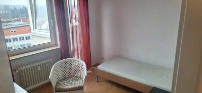 Sofort frei frei für Brutto 590 Euro: WG-Zimmer in 61440 Oberursel nahe Frankfurt