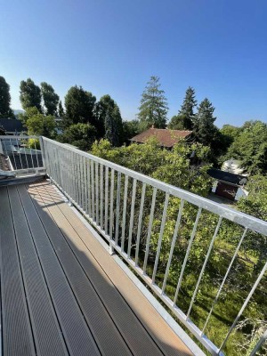 Tolle 3 Zi. DG Wohnung im schönen Weiherfeld!