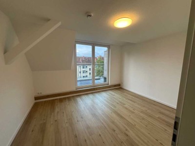Schöne sanierte 2 Zimmer-Wohnung mit Balkon