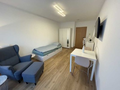 Helles modern möbliertes Apartment KL Hohenecken Bright, modern & fully furnished 1-room