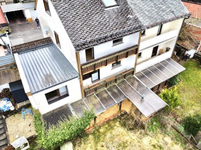 EFH / Doppelhaushälfte in ruhiger Lage mit Garage & Garten