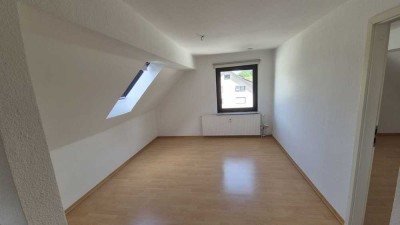 Süße Dachgeschosswohnung in toller Lage von Schloß Holte-Stukenbrock