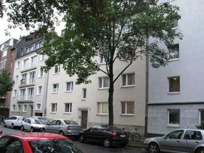 3-ZiKüDiBad mit Balkon (EG links) Küche möbliert in Düsseldorf-Zoo