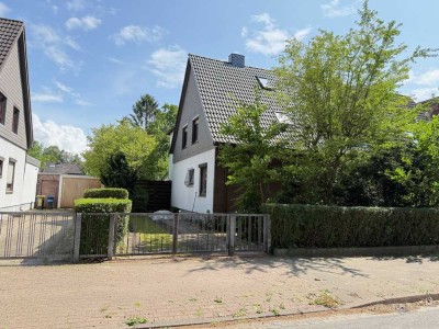 Gemütliche DHH mit gr. Garten, Keller und Balkon in Bremen-Nord