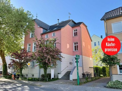 HORN IMMOBILIEN ++ Neubrandenburg, schöne 4-Raum Eigentumswohnung im EG mit Balkon, 2 Parkplätzen un