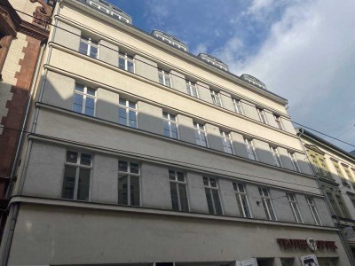 Gemütliches, ruhiges Apartment mit Tageslichtbad mitten in der City!