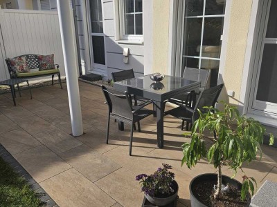 TRAUMHAFTE GARTENWOHNUNG IN VATERSTETTEN