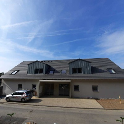 Sehr schöne Wohnung mit Aussicht, Neuwertig mit Einbauküche