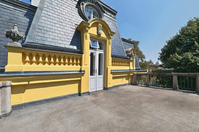 Im Stilaltbau Wohnen und/ oder Arbeiten auf 230 m² mit traumhafter Terrasse und Garage!
