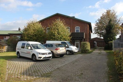 Großzügige 3-Zimmer-Dachgeschosswohnung in historischem Hofensemble in Dissau